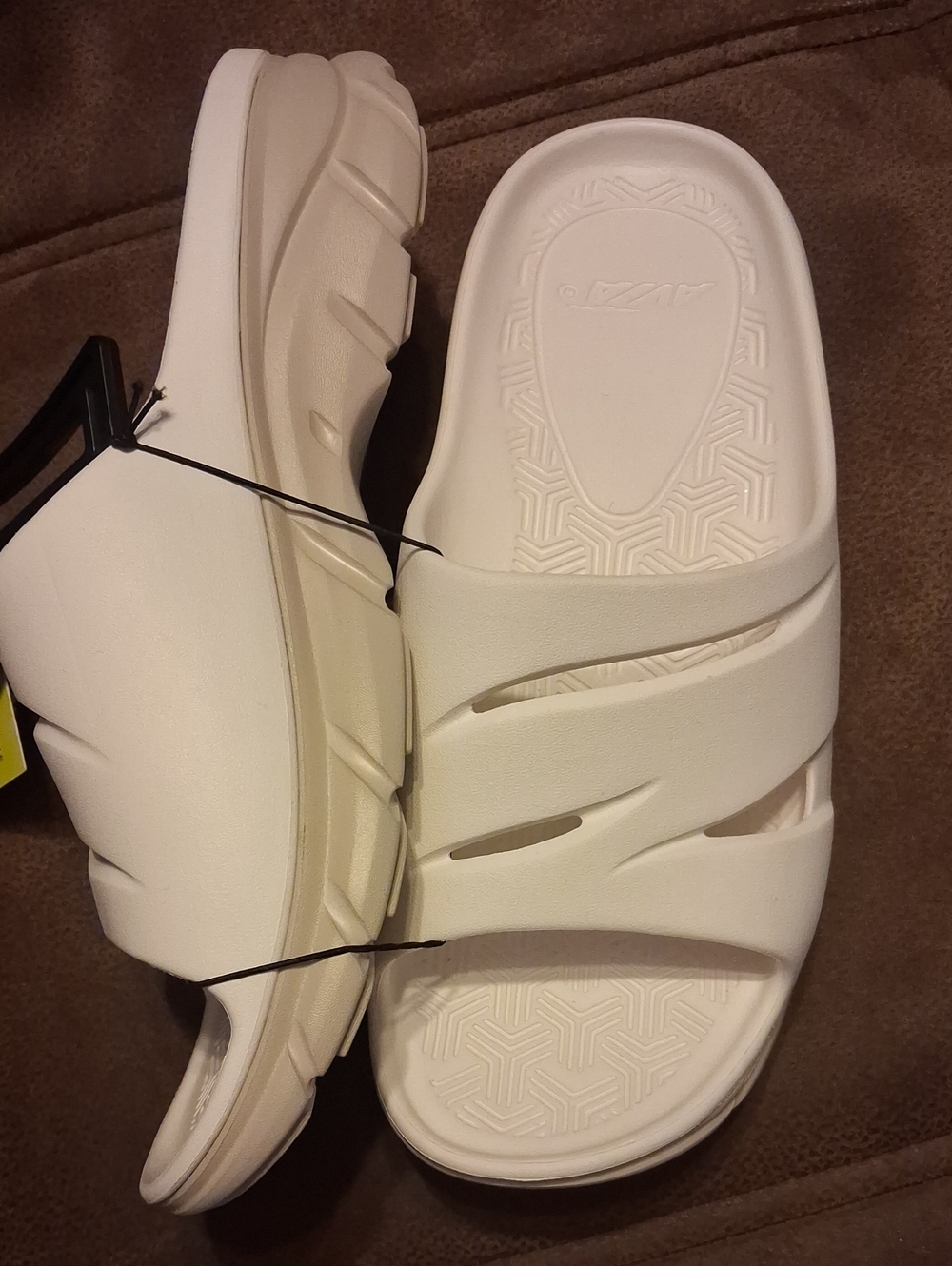 Avia Women's White Slip-On Two-tone Slide Sandals White Size 11